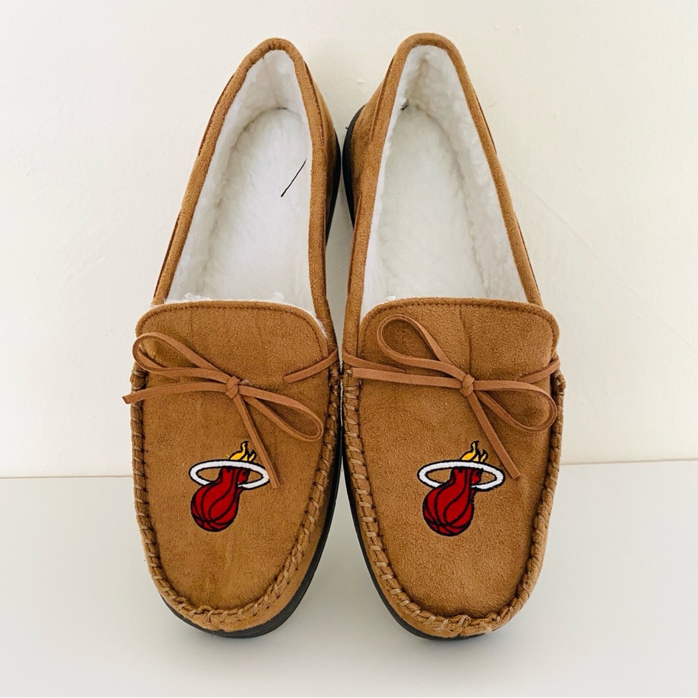 FOCO Miami Heat Moccasin Slippers Miami Heat Brown Tan L 11/12 Men Basketball